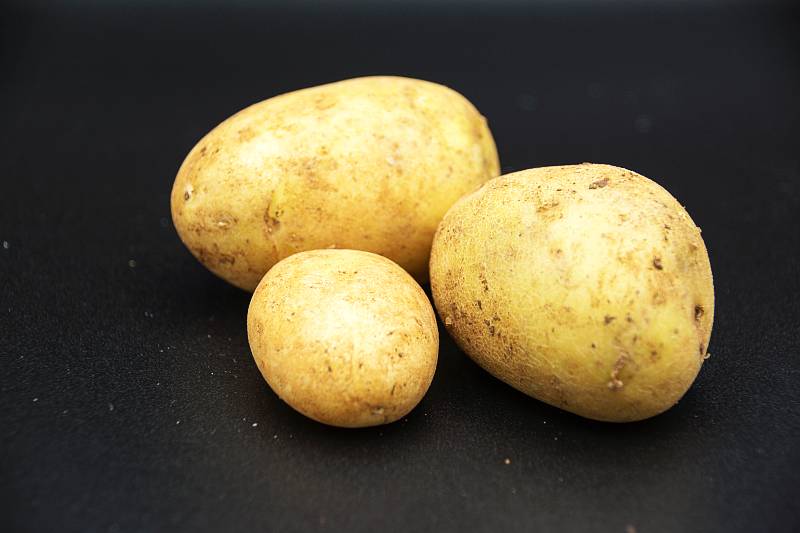 Potatoes floury / Kilo - Click Image to Close