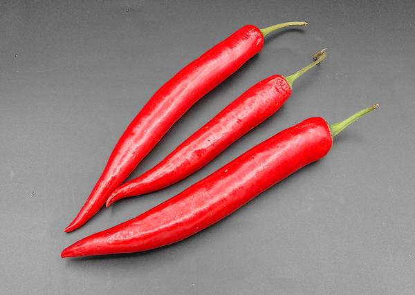 Red Peppers / Kilo - Click Image to Close