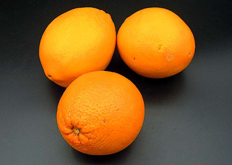 Orangen Navel groß ohne Blätter - zum Schließen ins Bild klicken