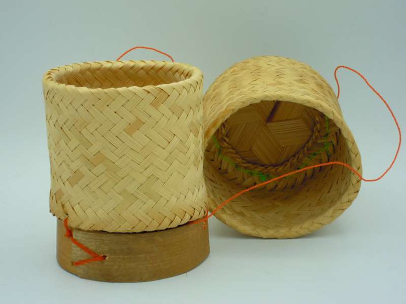 Bambuskörbchen mit Deckel - zum Schließen ins Bild klicken