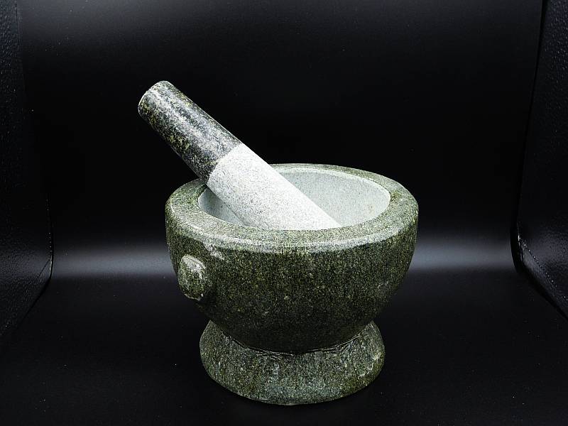 Steinmörser mit Stößel 12cm - zum Schließen ins Bild klicken
